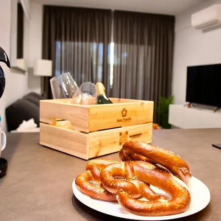 Appartement Duque Beachfront Elite