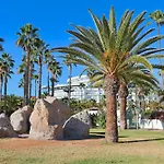 Duque Beachfront Elite أذيخي