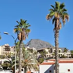 شقة Duque Beachfront Elite