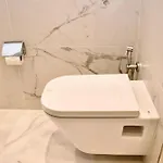 Duque Beachfront Elite شقة أذيخي