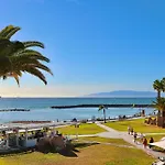 Duque Beachfront Elite أذيخي