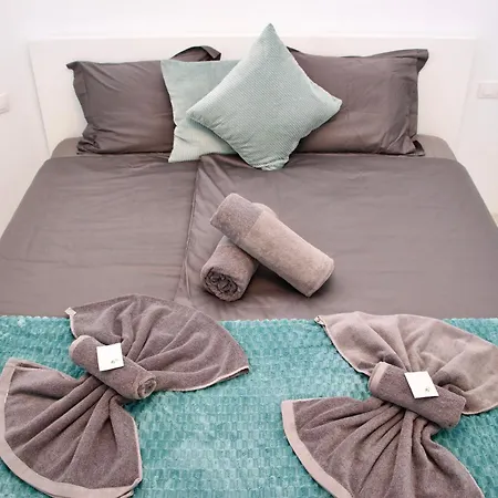 Duque Beachfront Elite Lägenhet *