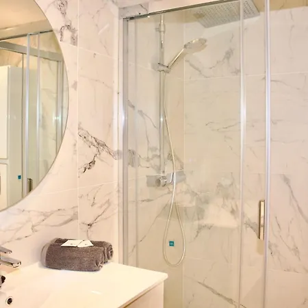 Duque Beachfront Elite أذيخي