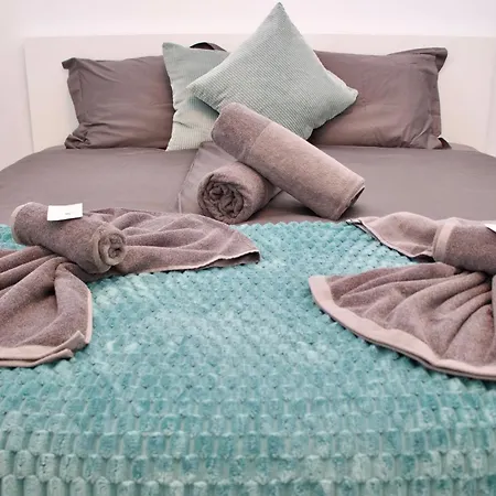 Duque Beachfront Elite Daire *