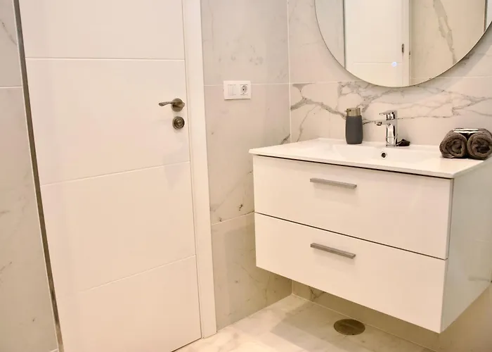 Duque Beachfront Elite Διαμέρισμα