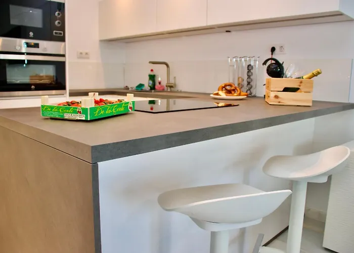 Duque Beachfront Elite Διαμέρισμα